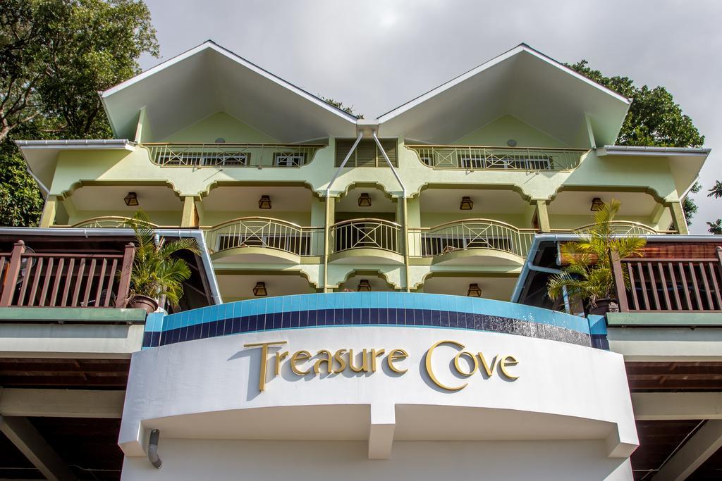 Treasure Cove Hotel & Restaurant Бель-Омбр Экстерьер фото