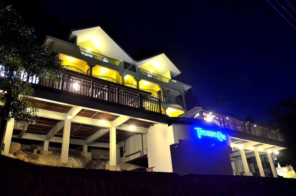 Treasure Cove Hotel & Restaurant Бель-Омбр Экстерьер фото