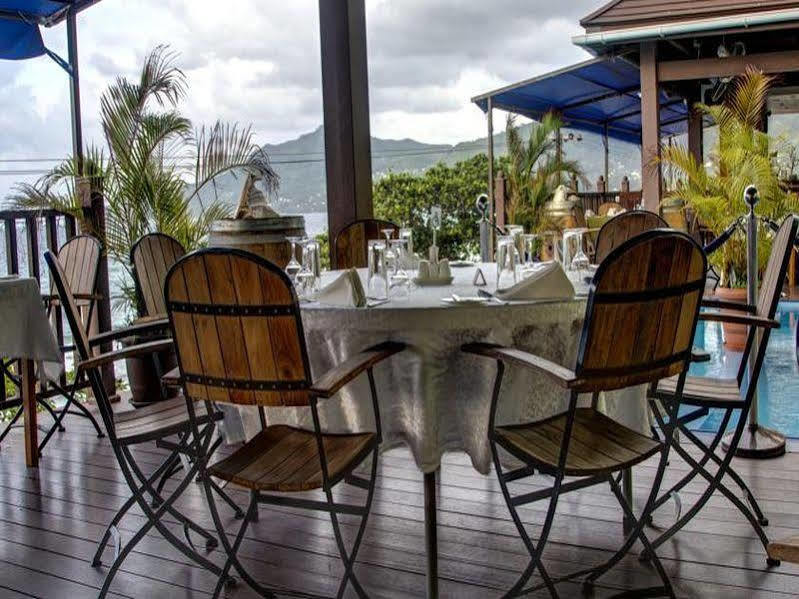 Treasure Cove Hotel & Restaurant Бель-Омбр Экстерьер фото